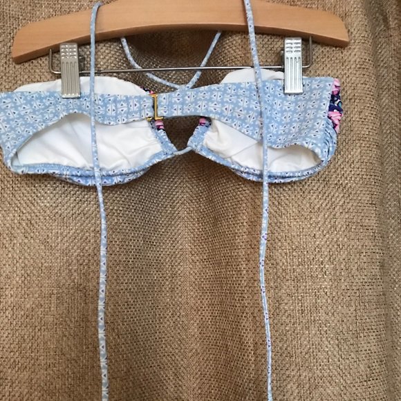 Victoria Secret Swim Bandeau Top - Picture 2 of 3